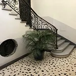 Joe Luxury House